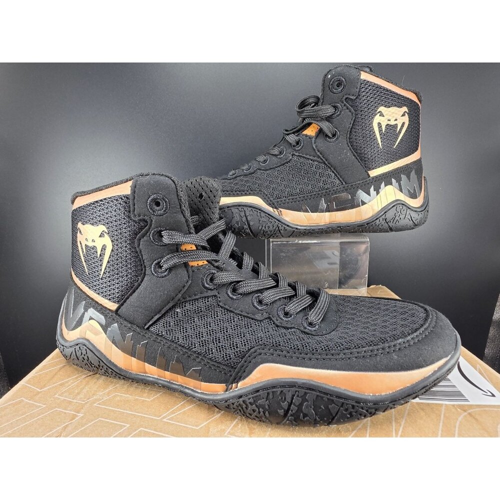 Venum Elite Wrestling Shoes Black & Gold Lightweight High Top Size 37.5 EU / 5.5